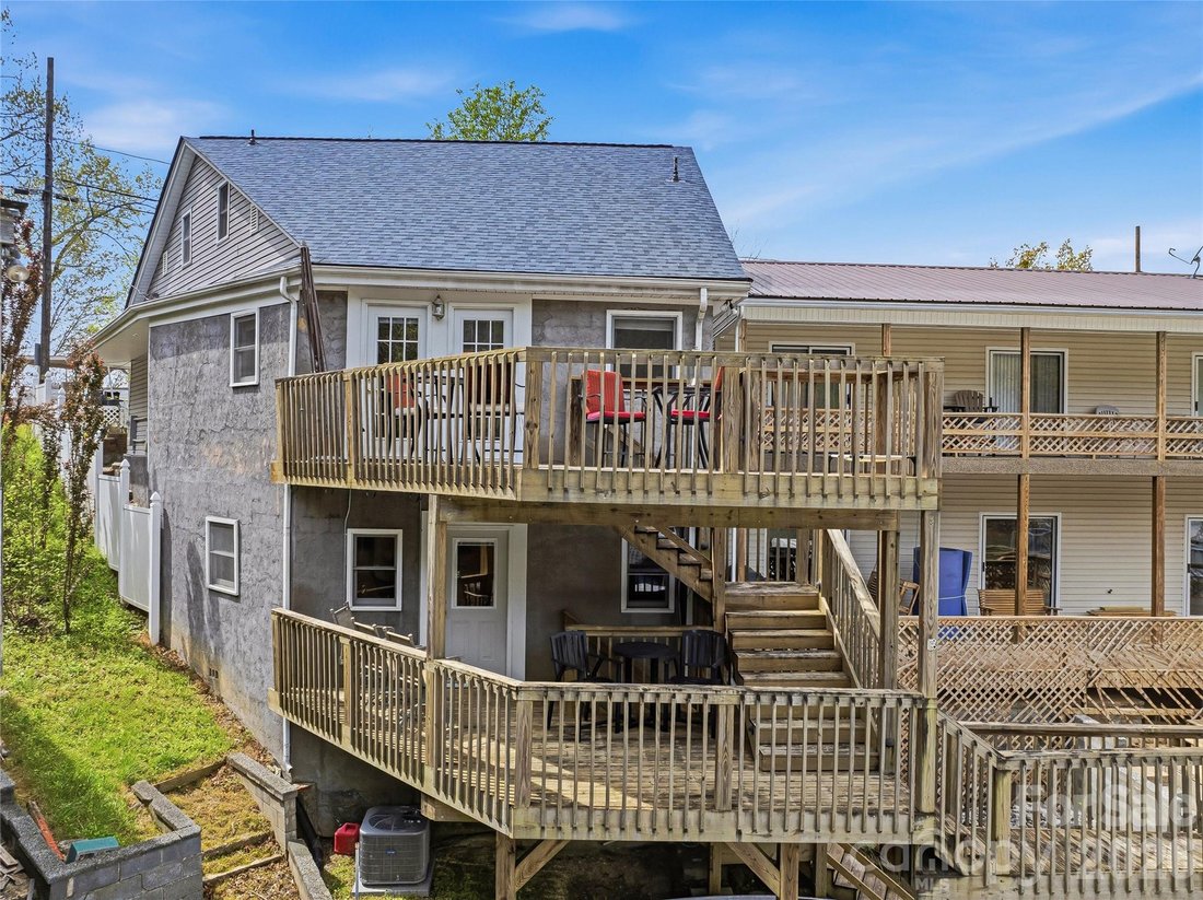 House in Lake Lure, North Carolina, United States 4 - 17621139