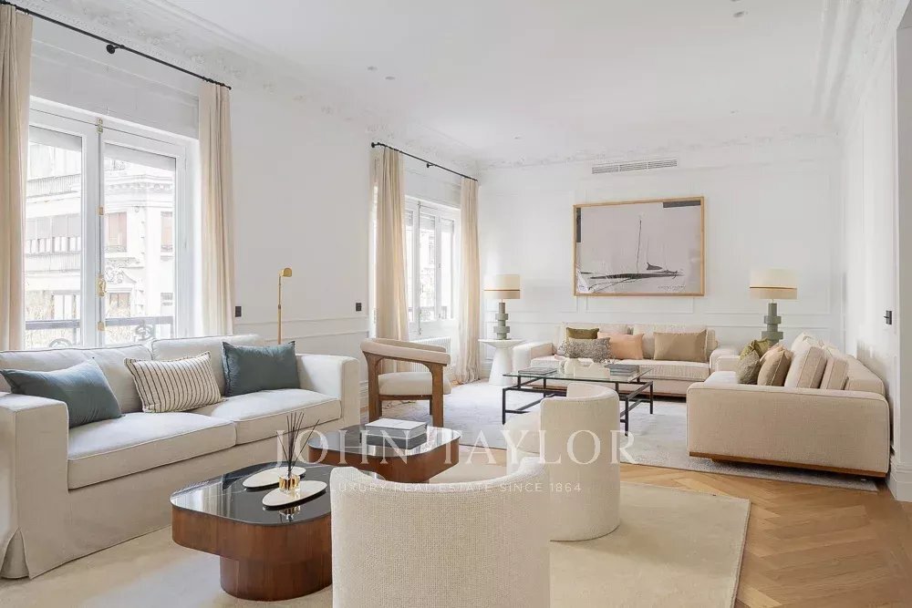 Apartment in Barrio Salamanca, Madrid, Spain 1 - 17622765