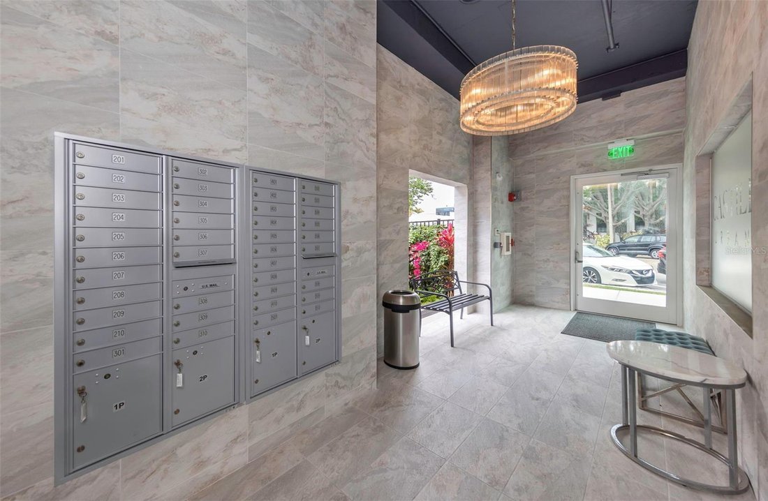 Condo in St. Petersburg, Florida, United States 5 - 17621838