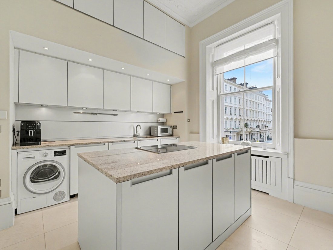 Apartment in Belgravia, Westminster, England 3 - 17622788