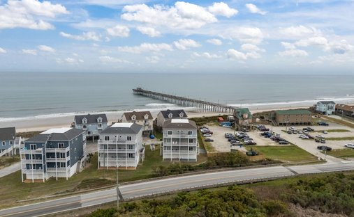 Townhouse in North Topsail Beach, North Carolina, United States 1
