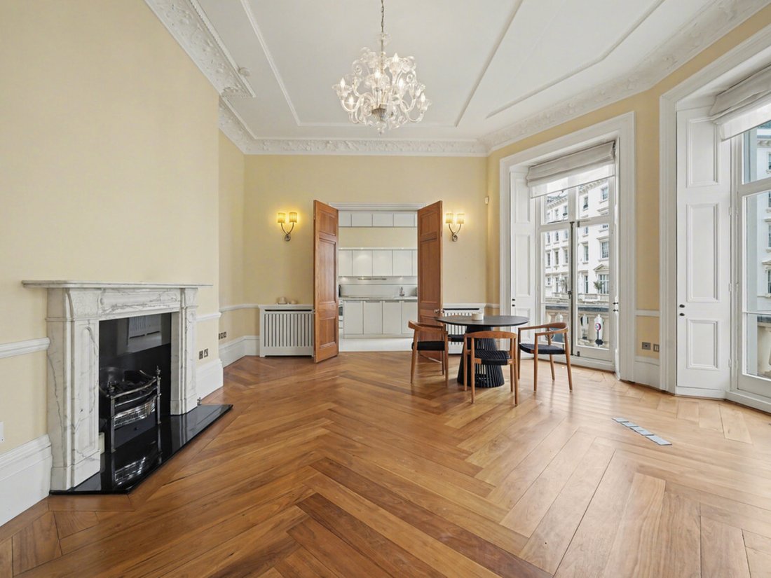 Apartment in Belgravia, Westminster, England 2 - 17622788
