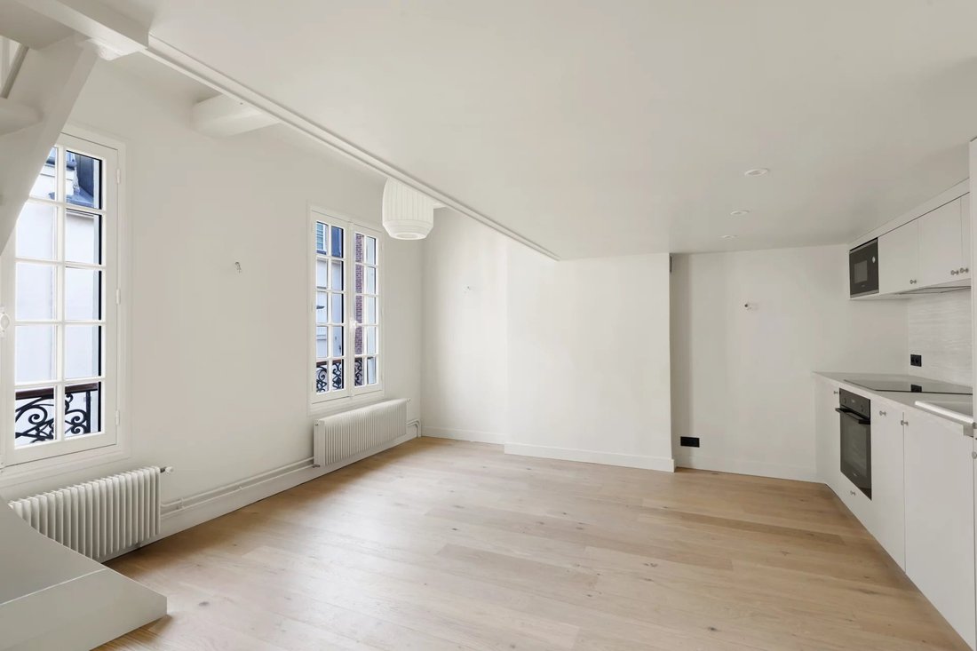 Apartment in Gros Caillou, Paris 7e Arrondissement, Paris 2 - 17620752