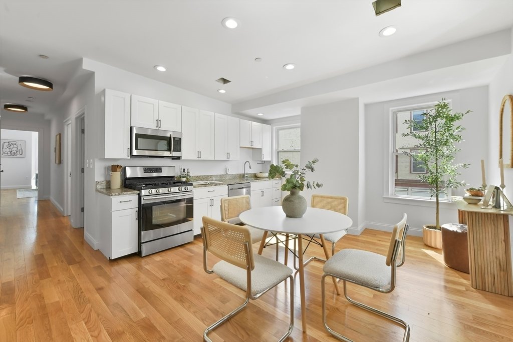 Condo in Boston, Massachusetts, United States 5 - 17622620