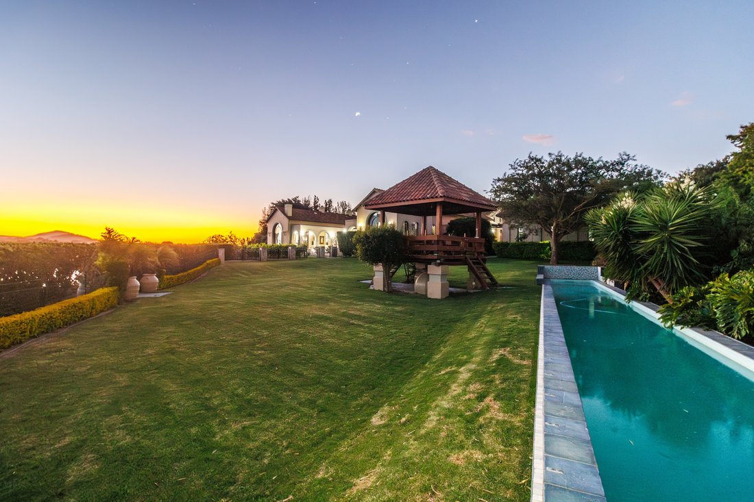 House in Drakenstein Local Municipality, Western Cape, South Africa 2 - 17624251