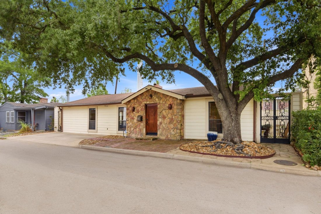 House in Houston, Texas, United States 3 - 17621937