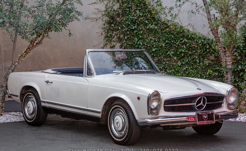 Mercedes-Benz 230SL in Los angeles, ca 1