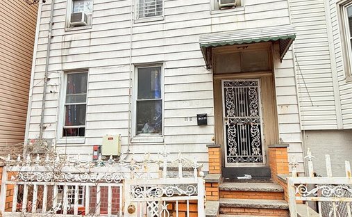 House in New York, New York, United States 1