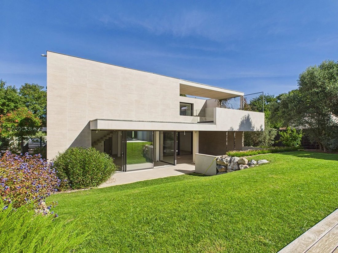 Villa in Saint-Rémy-de-Provence, Provence-Alpes-Côte d'Azur, France 3 - 16096816