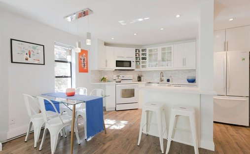 House in Vancouver, British Columbia, Canada 1