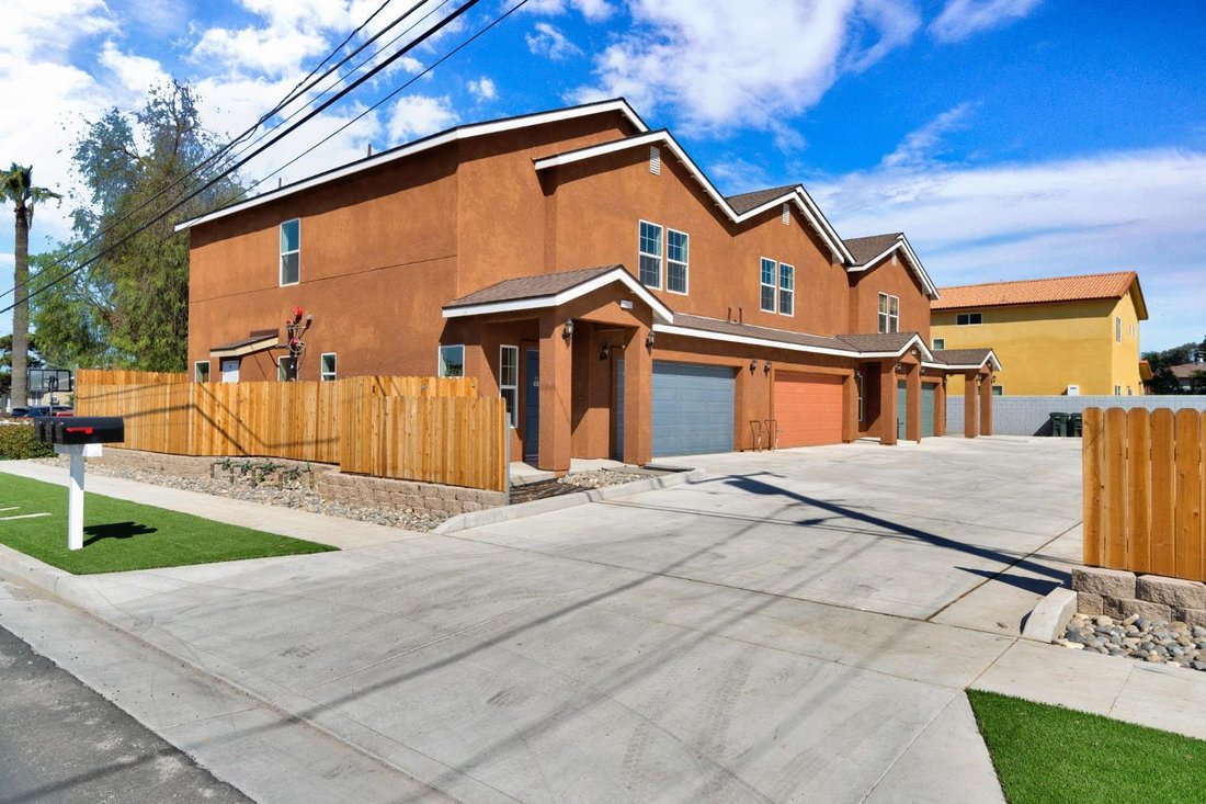 House in Fresno, California, United States 1 - 17621345