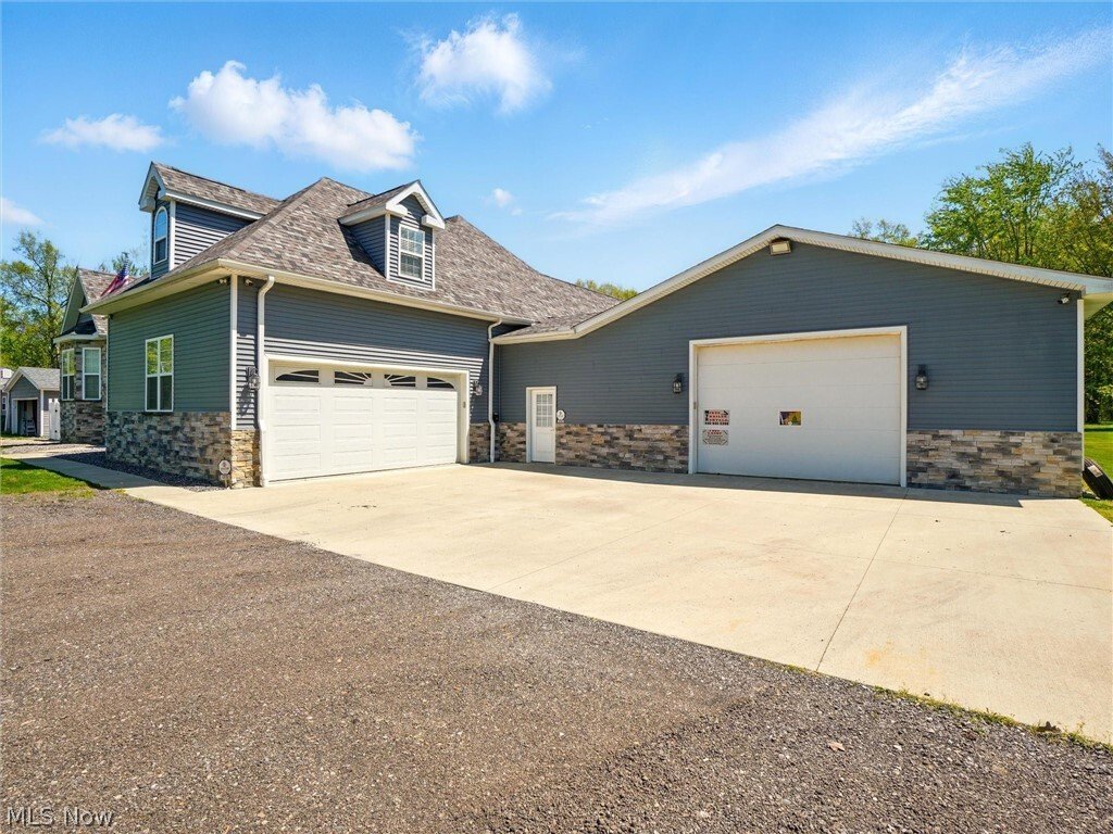House in Geneva, Ohio, United States 2 - 17620630