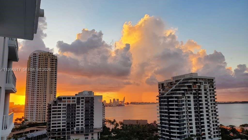 Condo in Miami, Florida, United States 3 - 17621484
