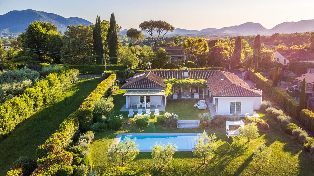 Villa in Compitese, Capannori, Tuscany 1 - 17622656