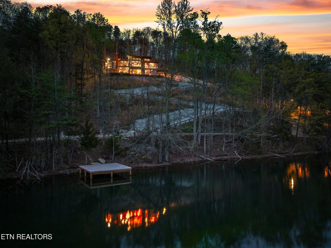 House in Madisonville, Tennessee, United States 3 - 17621511