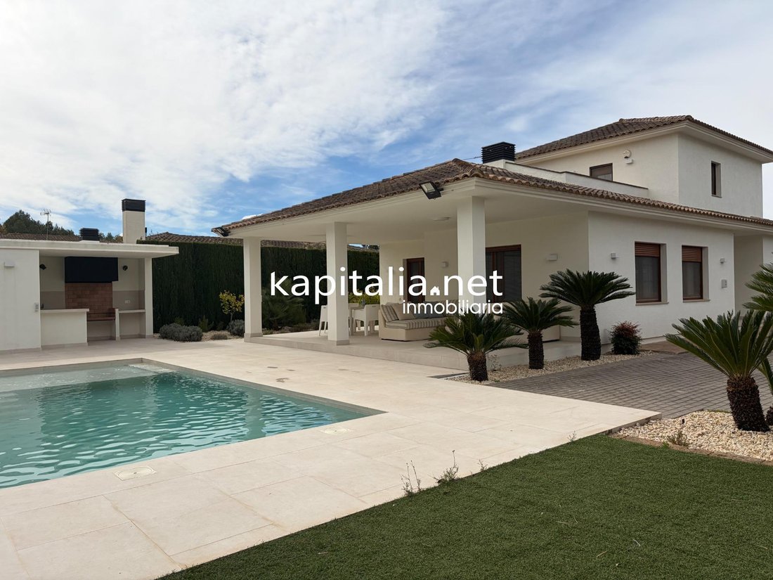 Villa in Ontinyent, Valencian Community, Spain 1 - 17621684