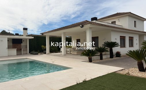 Villa in Ontinyent, Valencian Community, Spain 1