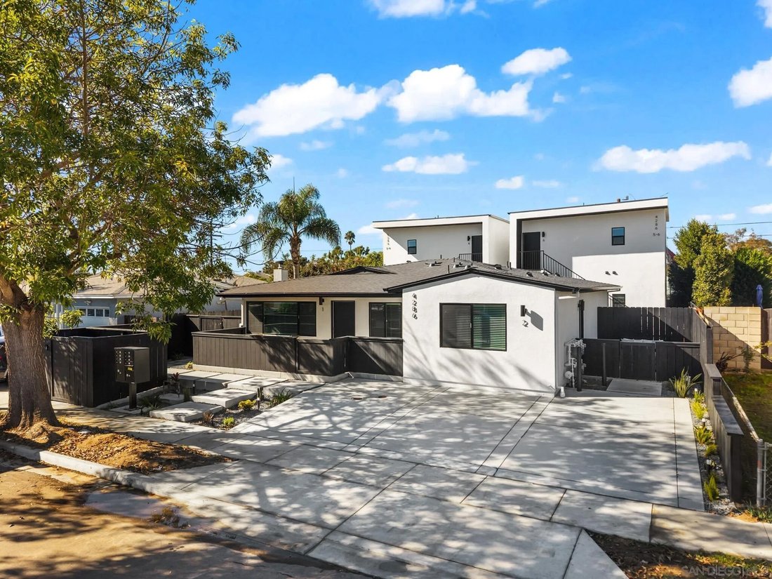 San Diego, California, United States 1 - 17621659