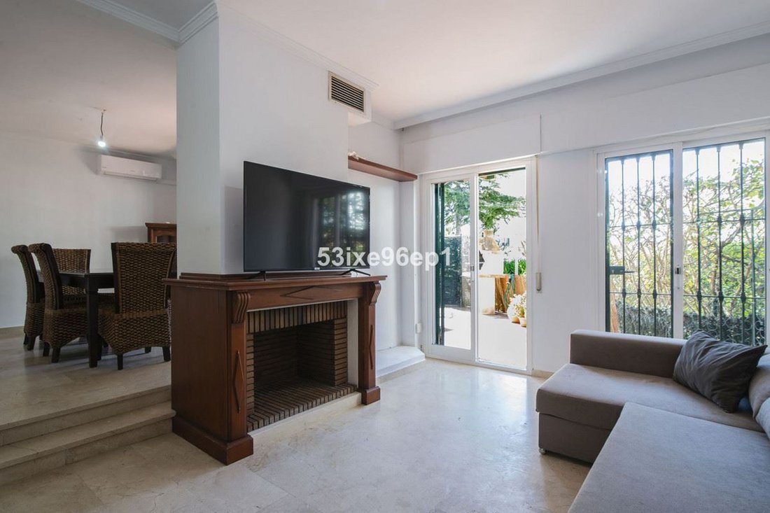 Townhouse in Estepona, Andalusia, Spain 4 - 17619862