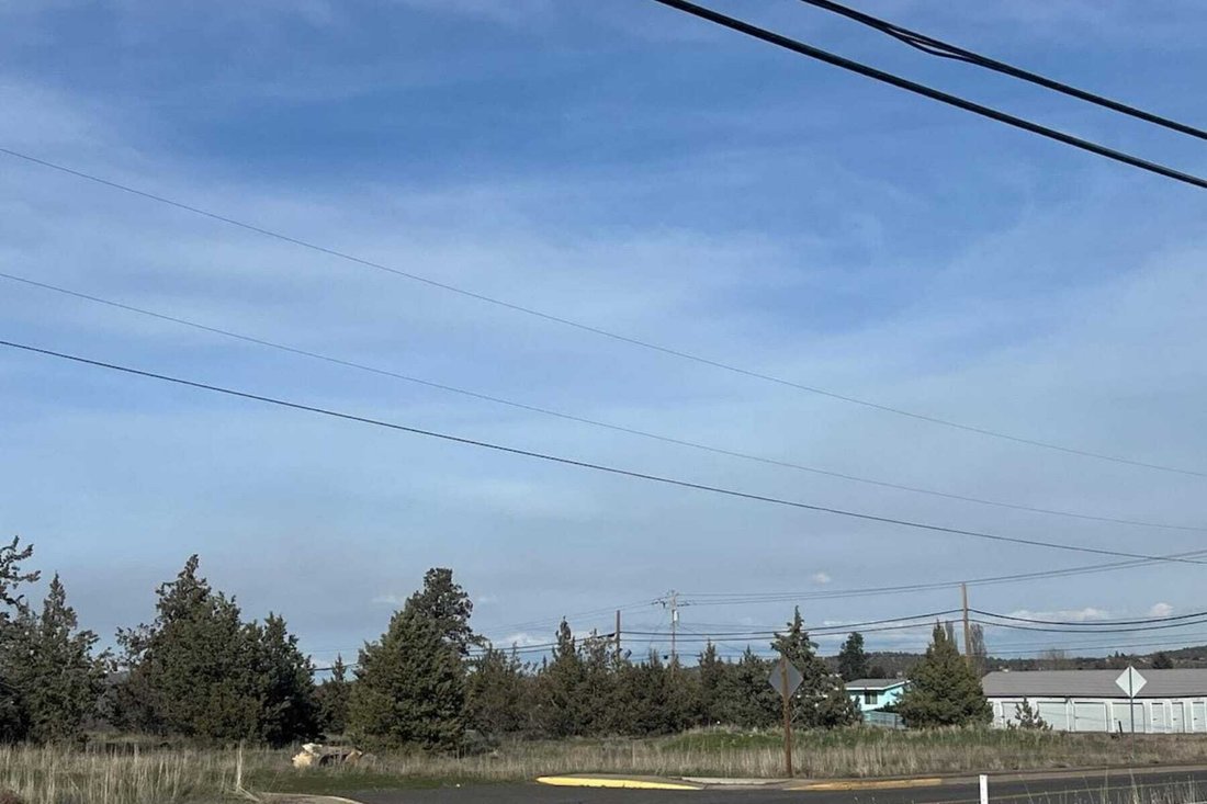 Land in Madras, Oregon, United States 3 - 17624027