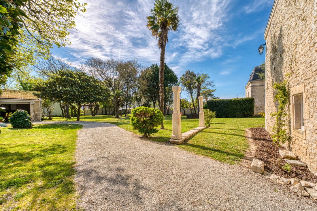 House in Centre Ville, La Rochelle, France 4 - 17622405