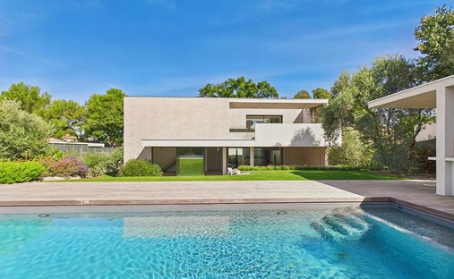 Villa in Saint-Rémy-de-Provence, Provence-Alpes-Côte d'Azur, France 1