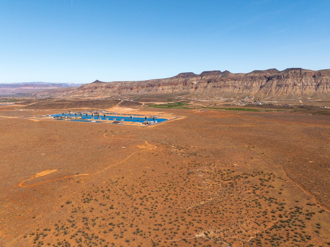 Land in Hurricane, Utah, United States 2 - 17621176