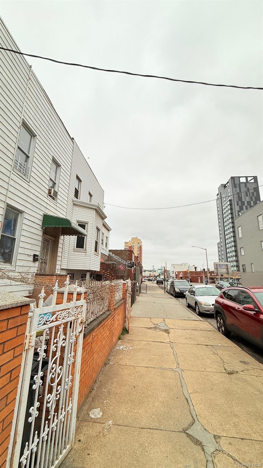 House in New York, New York, United States 4 - 17620467