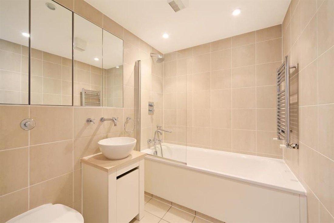 Apartment in Clapham Junction, Wandsworth (Greater London), England 1 - 17620661