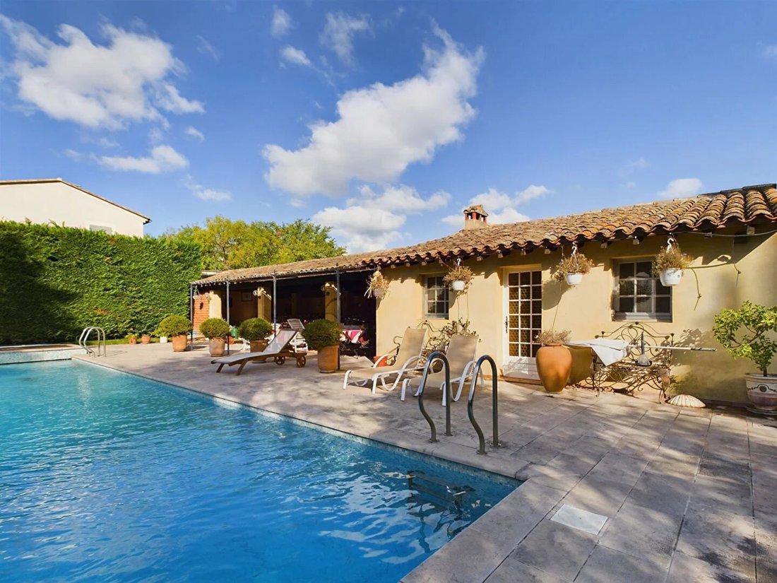House in Grans, Provence-Alpes-Côte d'Azur, France 3 - 14835099