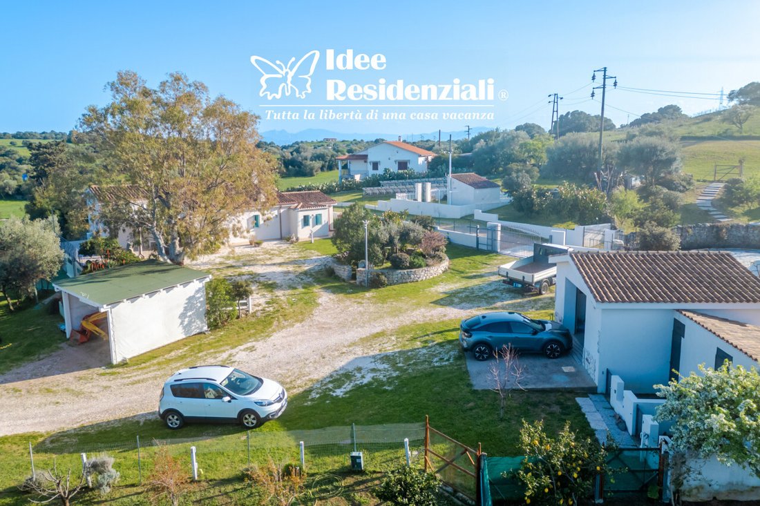 Villa in Peripheral Fractions, Olbia, Sardinia 4 - 17622939