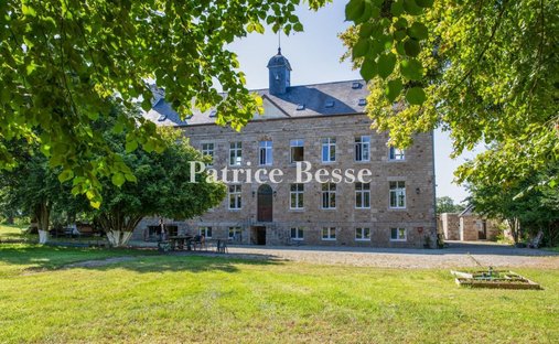 House in Domfront, Domfront en Poiraie, France 1