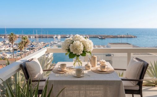 Apartment in Golden Mile, Andalusia, Spain 1