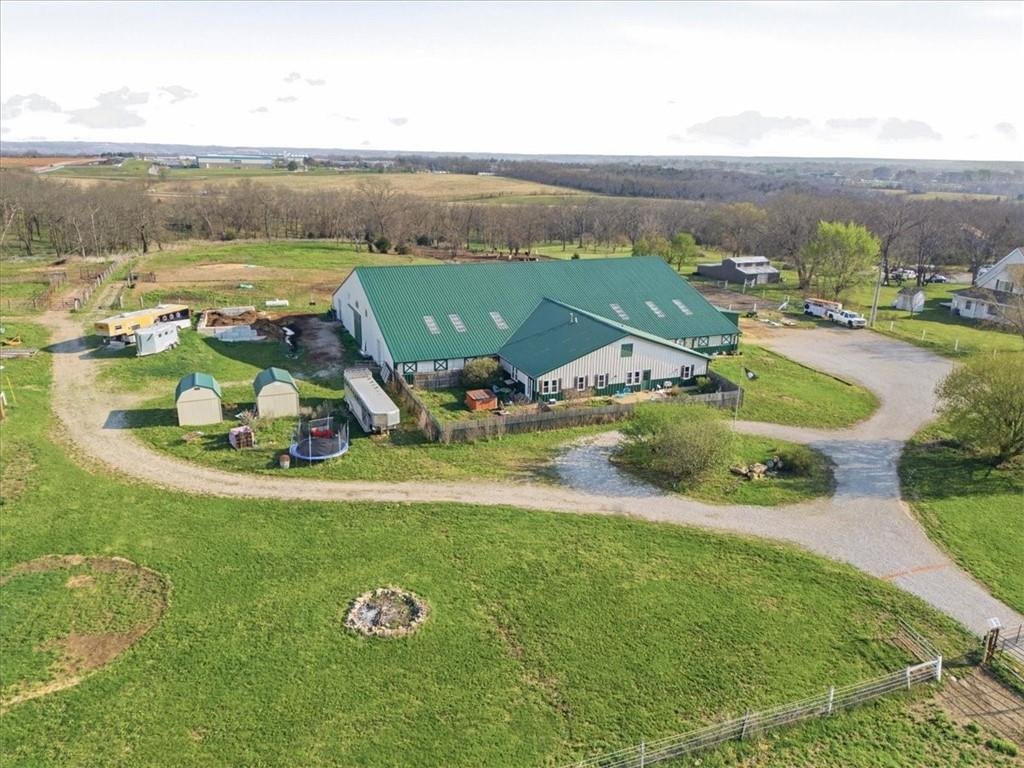 Farm Ranch in De Soto, Kansas, United States 4 - 17460121