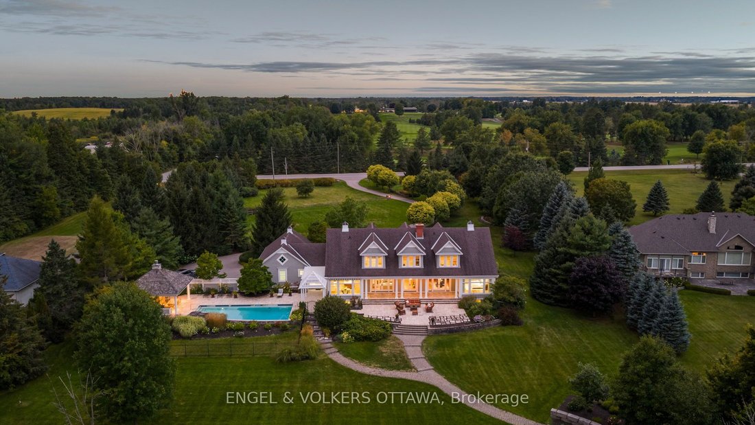 House in Ottawa, Ontario, Canada 1 - 17622657