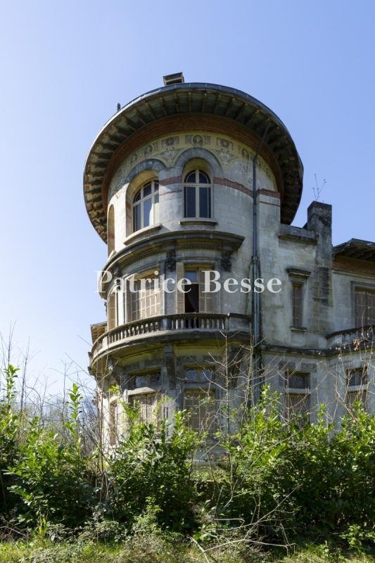Castle in Centre Ville, Valence, France 3 - 17622562