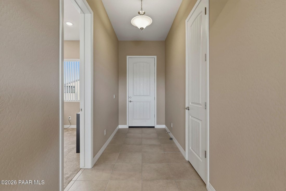 Prescott Valley, Arizona, United States 1 - 17620365