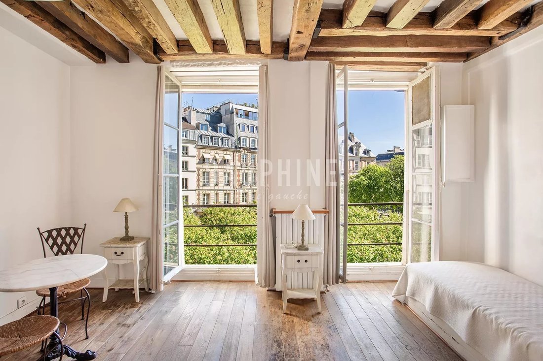 Apartment in Paris 1er Arrondissement, Paris, France 1 - 17619931