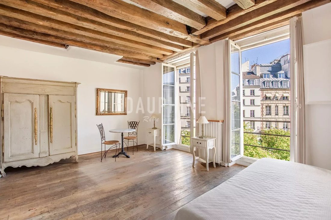 Apartment in Paris 1er Arrondissement, Paris, France 3 - 17619931