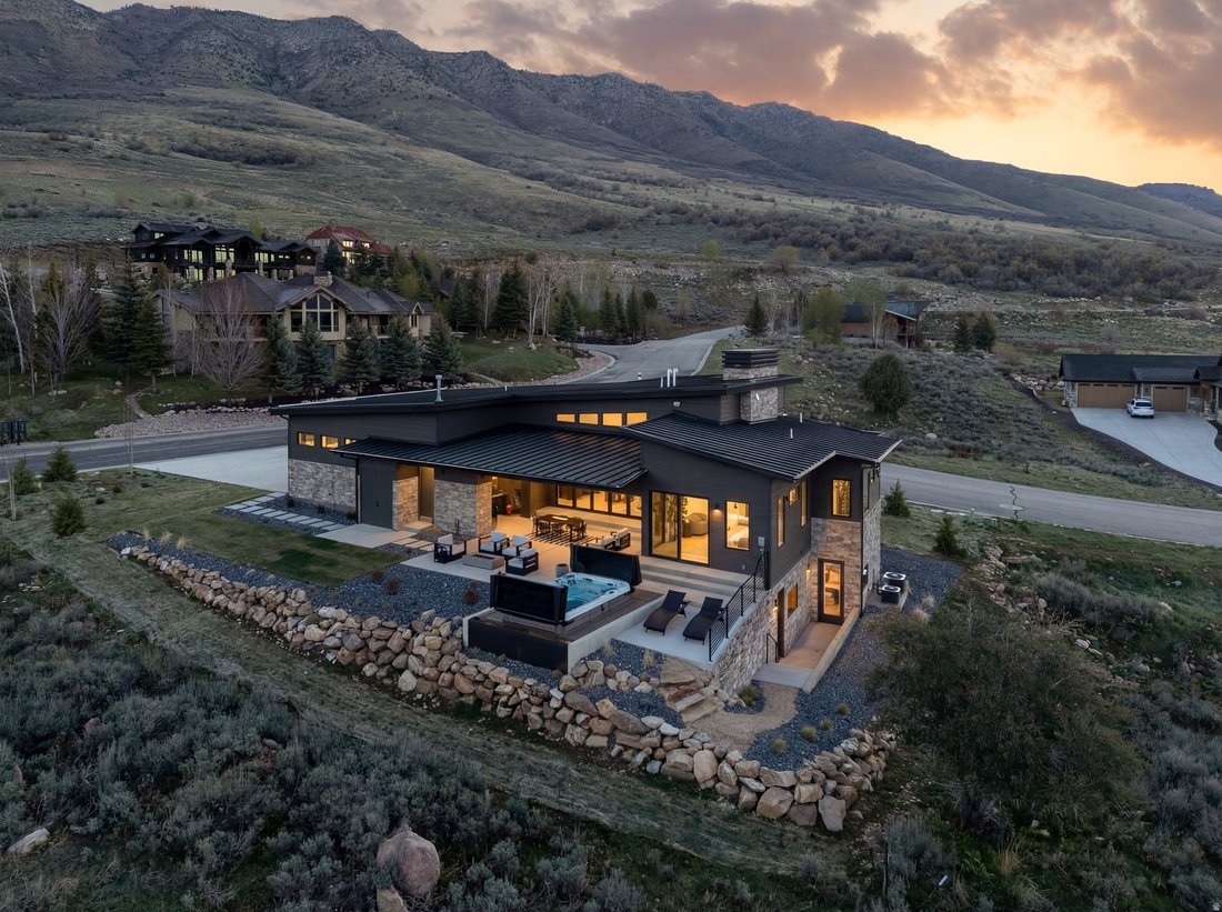 House in Eden, Utah, United States 3 - 17621147
