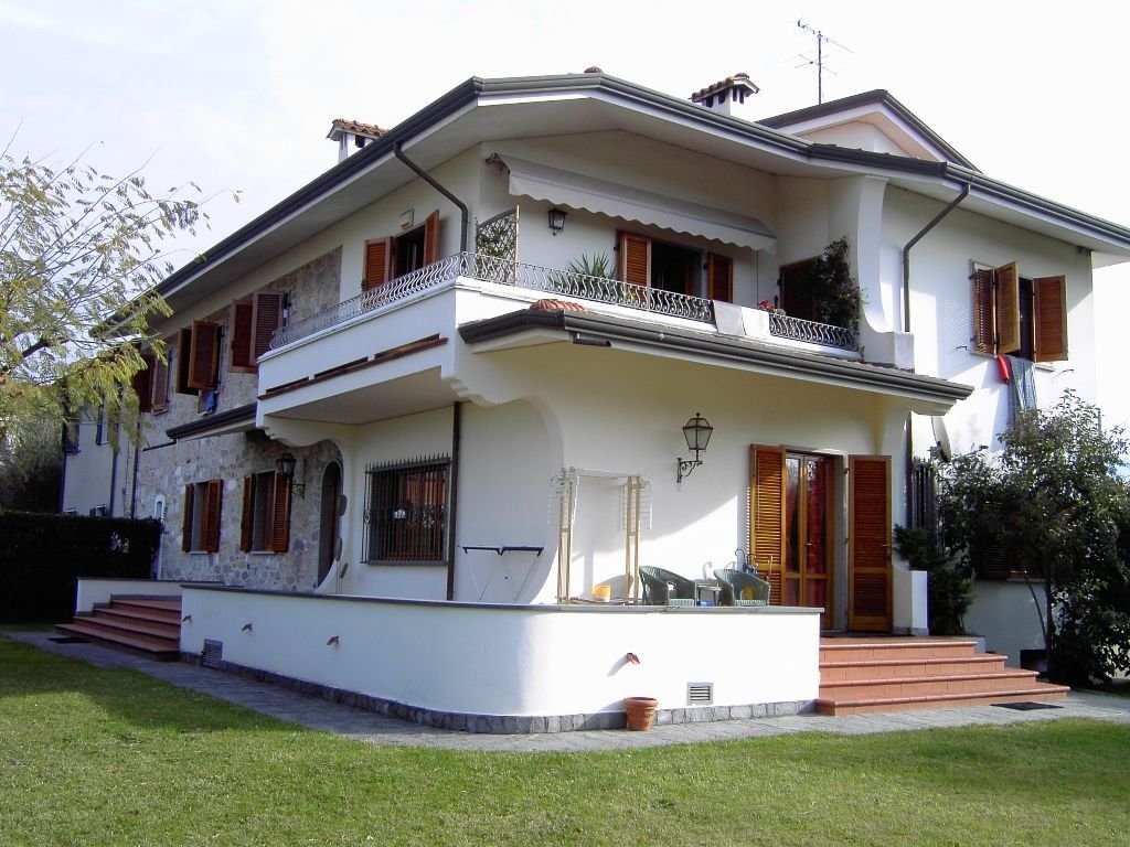 Apartment in Center, Massa, Italy 1 - 17620775