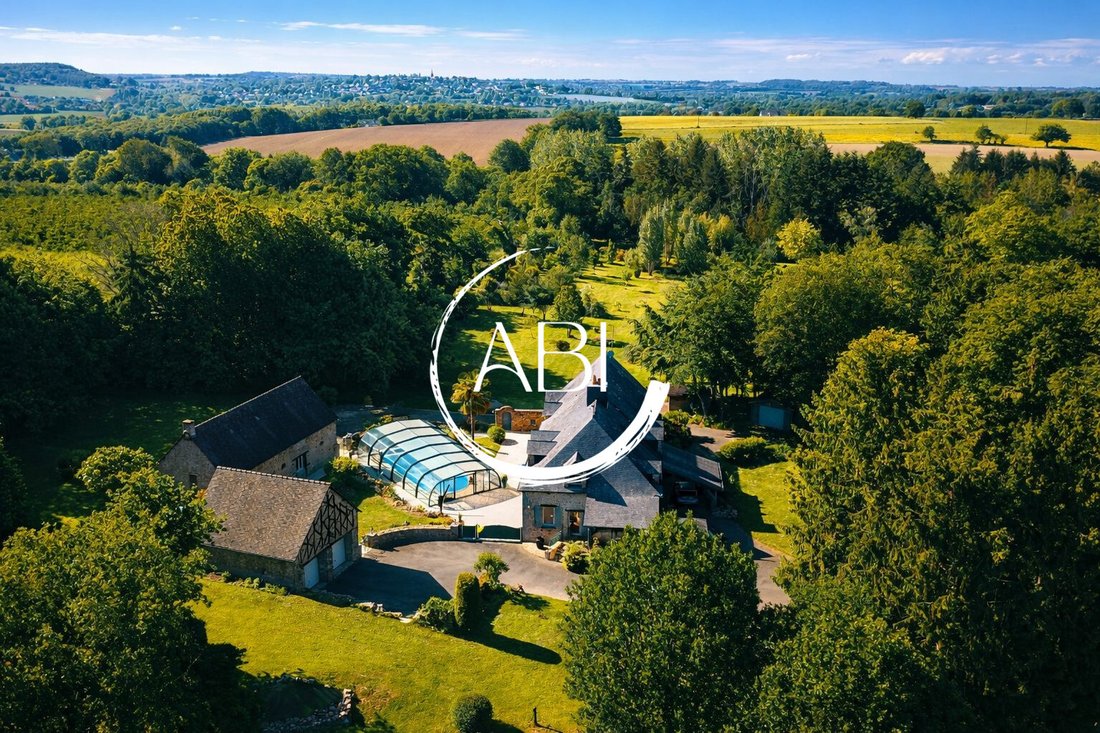 House in Saint-Georges-Buttavent, Pays de la Loire, France 2 - 15958437