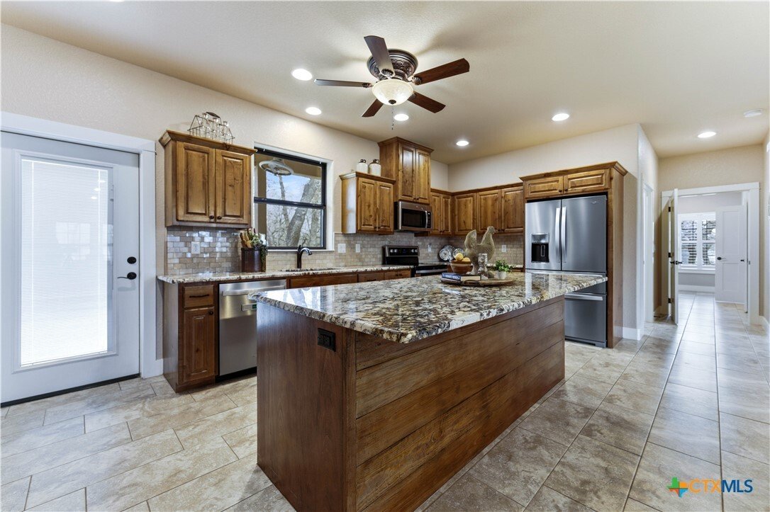 House in La Vernia, Texas, United States 4 - 17620915