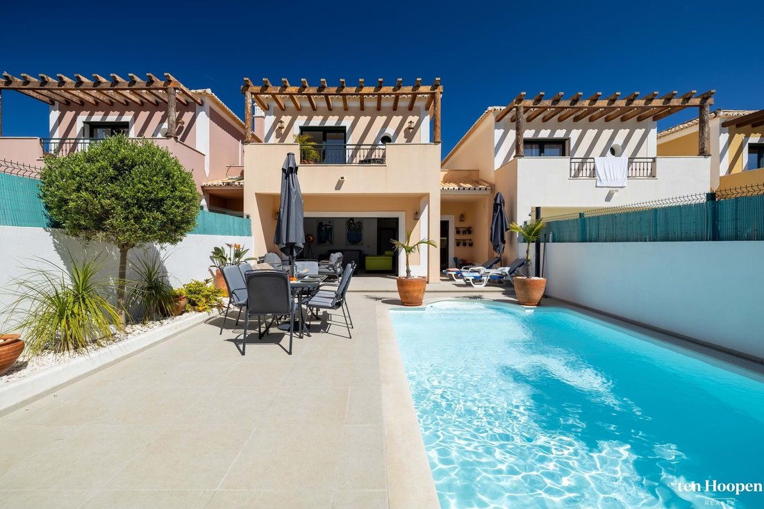 Townhouse in Budens, Algarve, Portugal 1 - 17620175