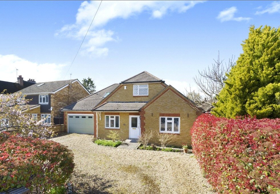 Bungalow in West End, Surrey Heath, England 1 - 17620641