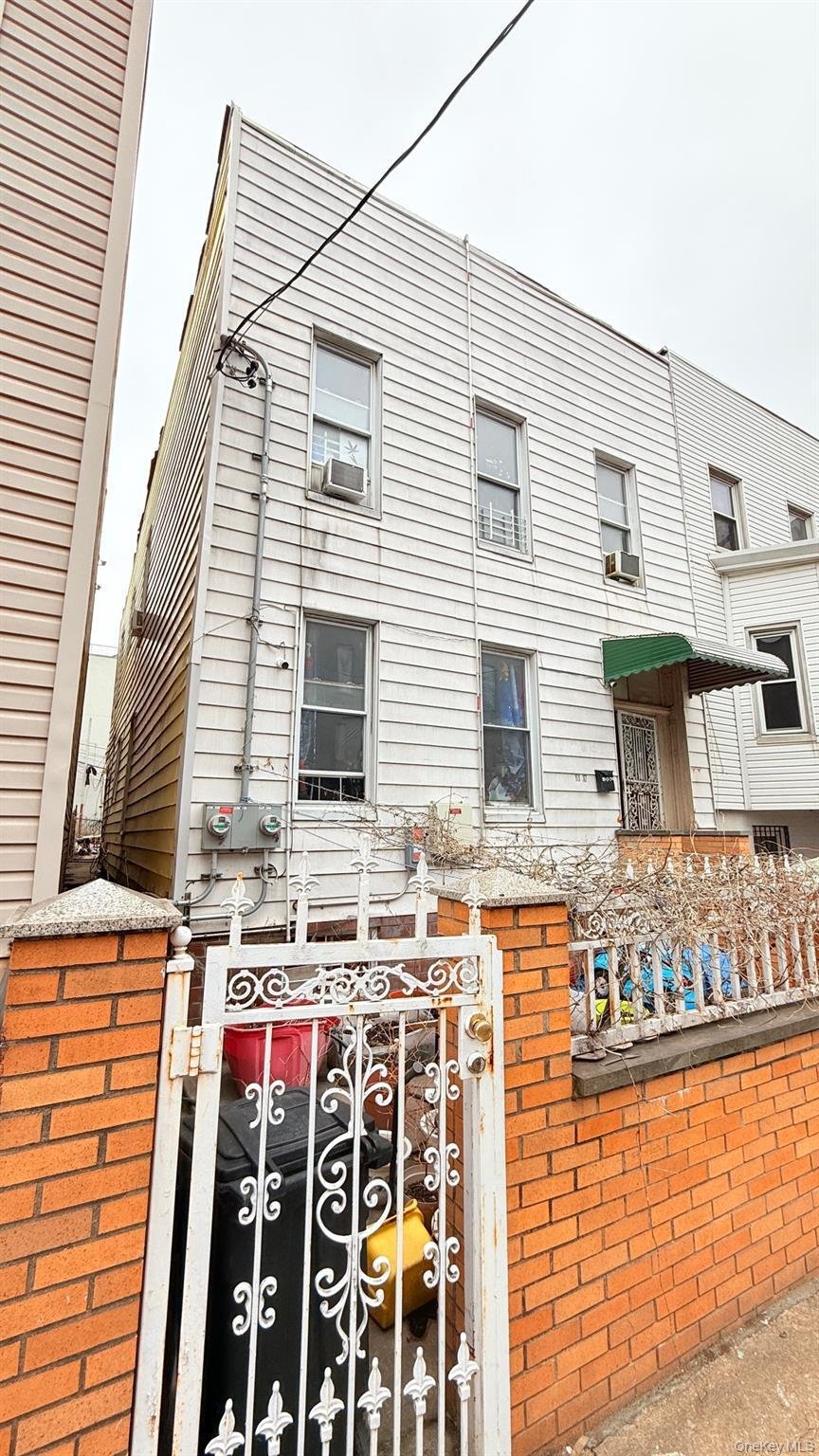 House in New York, New York, United States 2 - 17620467