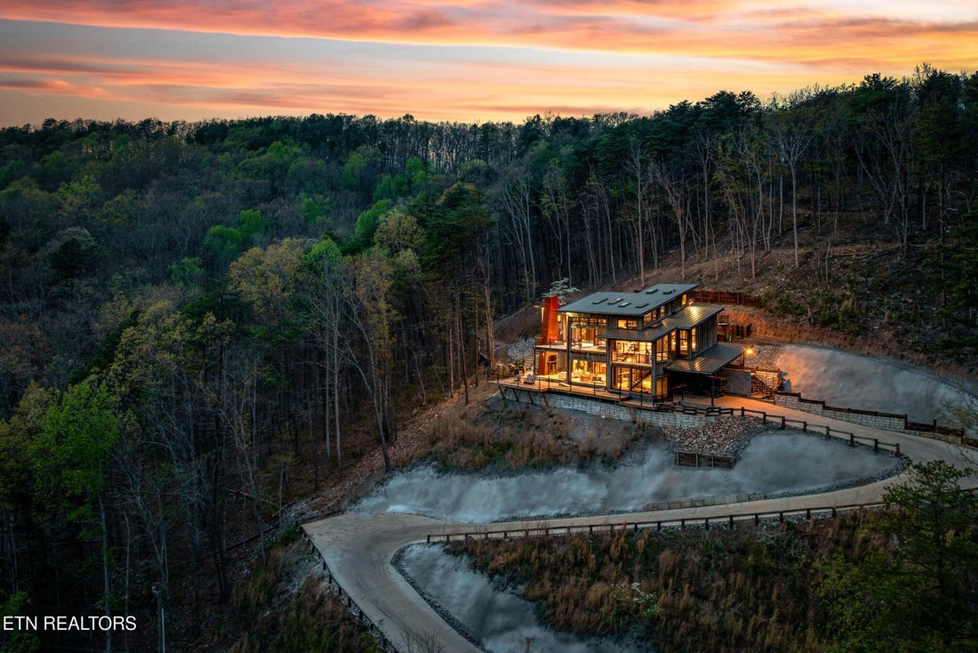 House in Madisonville, Tennessee, United States 2 - 17621511