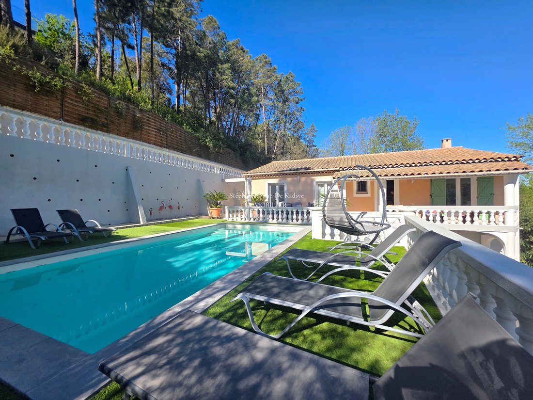 Villa in Nord, Vidauban, France 2 - 17619902