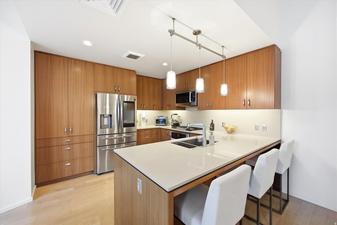 Condo in Salt Lake City, Utah, United States 3 - 17620491