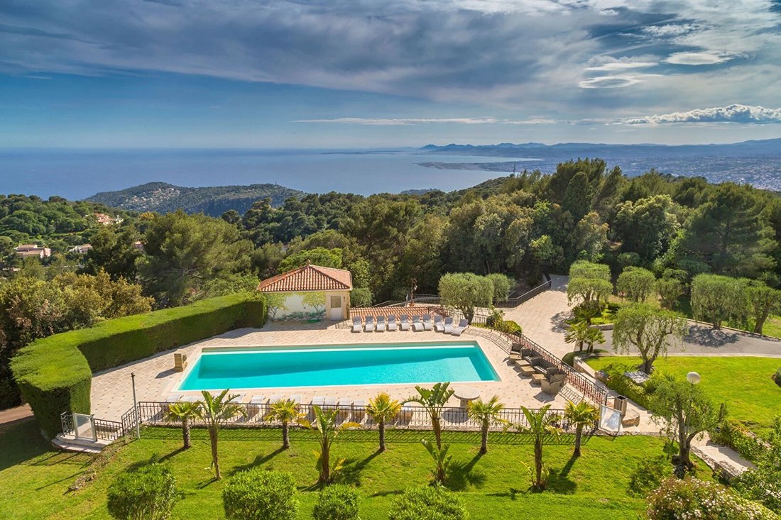 Estate in Villefranche-sur-Mer, Provence-Alpes-Côte d'Azur, France 5 - 15331618